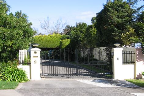 Photo of property in 9 Del Mar Court, Shamrock Park, Auckland, 2016