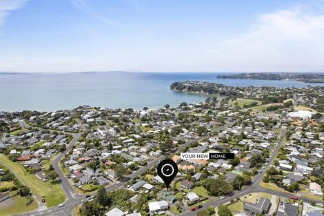 Photo of property in 4a Holiday Road, Stanmore Bay, Whangaparaoa, 0932