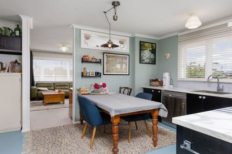 Photo of property in 6 Studholme Street, Waimate, 7924