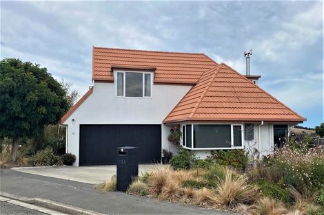 Photo of property in 112a Penruddock Rise, Westmorland, Christchurch, 8025