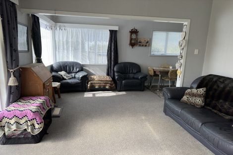 Photo of property in 66 Conway Road, Eltham, 4322