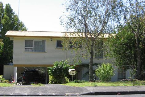 Photo of property in 11 Idyll Place, Northcross, Auckland, 0632