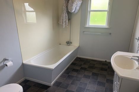 Photo of property in 34 East Street, Terrace End, Palmerston North, 4410