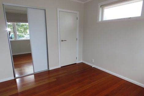 Photo of property in 9 Glengarry Road, Glen Eden, Auckland, 0602