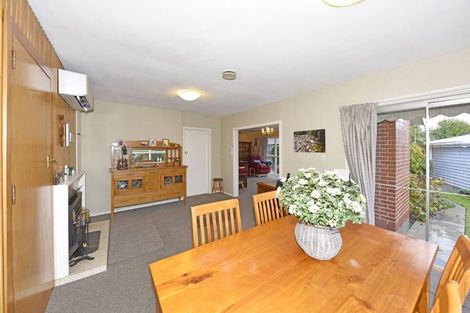 Photo of property in 8 Kingsgate Place, Burnside, Christchurch, 8053