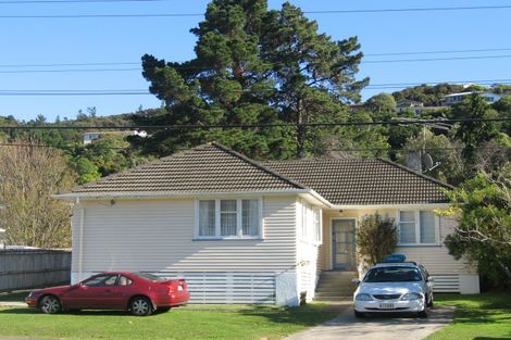 Photo of property in 210 George Street, Stokes Valley, Lower Hutt, 5019
