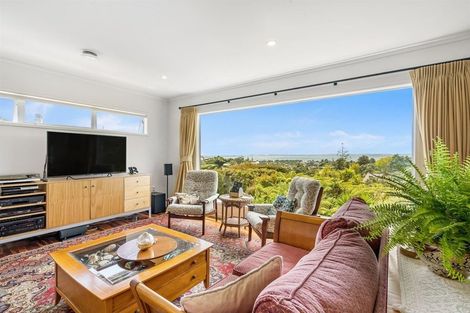 Photo of property in 23a Aberdeen Road, Castor Bay, Auckland, 0620