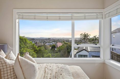 Photo of property in 10 Etherege Place, Howick, Auckland, 2014