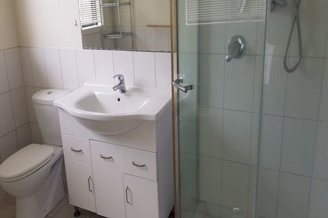 Photo of property in 8b Schnapper Rock Road, Schnapper Rock, Auckland, 0632