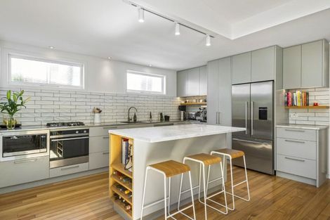 Photo of property in 12 Peel Street, Westmere, Auckland, 1022