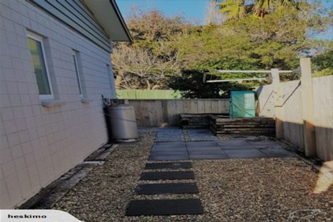 Photo of property in 136b Karewa Parade, Papamoa Beach, Papamoa, 3118