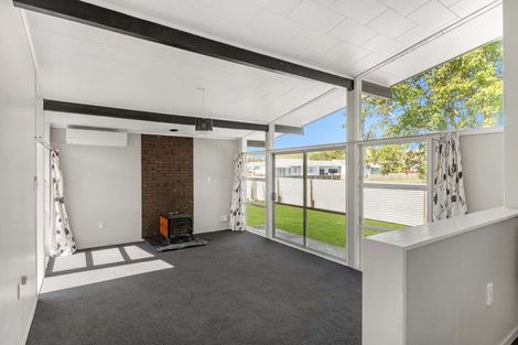 Photo of property in 1 Donna Street, Outer Kaiti, Gisborne, 4010