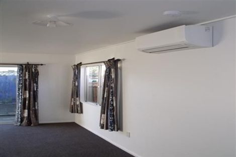 Photo of property in 2/404 Ikanui Road, Frimley, Hastings, 4120