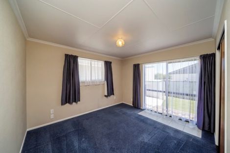 Photo of property in 19 Karamu Street, Strandon, New Plymouth, 4312