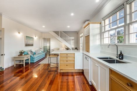 Photo of property in 120 Mellons Bay Road, Mellons Bay, Auckland, 2014