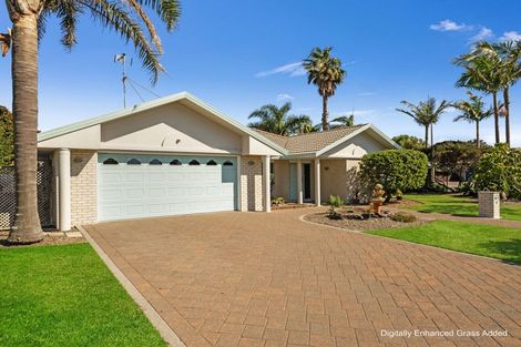 Photo of property in 12 Sandhurst Drive, Papamoa Beach, Papamoa, 3118