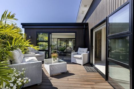 Photo of property in 7 Pike Place, Ferndale, New Plymouth, 4310