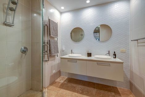 Photo of property in 1/7 The Promenade, Takapuna, Auckland, 0622