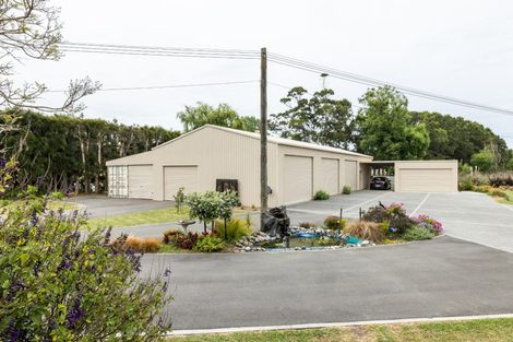 Photo of property in 2195 Waimarama Road, Waimarama, Havelock North, 4294