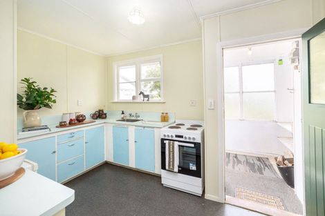 Photo of property in 3 Frederick Street, Carterton, 5713