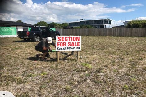 Photo of property in 2 Kahukaka Road, One Tree Point, 0118