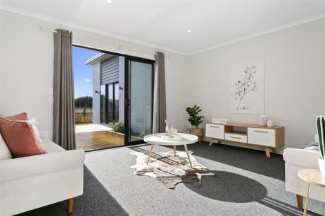 Photo of property in 12 Hehan Close, Cambridge, 3434