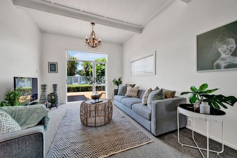 Photo of property in 20 Ropiha Street, Fitzroy, New Plymouth, 4312