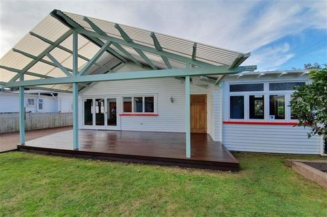 Photo of property in 13 Mount Albert Road, Mount Albert, Auckland, 1025