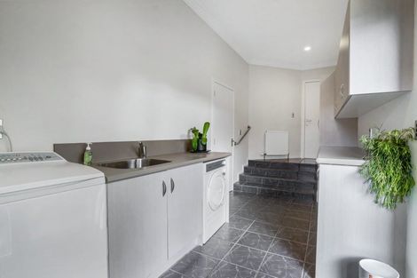 Photo of property in 71 Welsh Road, Winton, 9720