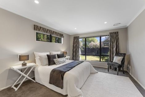 Photo of property in 16 Bottle Lake Drive, Parklands, Christchurch, 8083