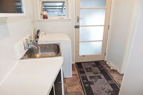 Photo of property in 31 Roore Street, Foxton Beach, Foxton, 4815