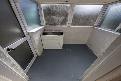 Photo of property in 4/27 Holland Road, Hillcrest, Auckland, 0627