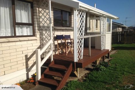 Photo of property in 32b Edgewater Parade, Waiuku, 2123