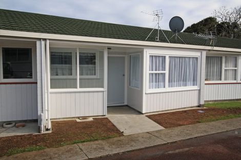 Photo of property in 5a Trafalgar Street, Westown, New Plymouth, 4310