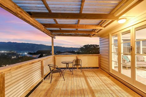 Photo of property in 48 Ernest Street, Ranui, Porirua, 5024