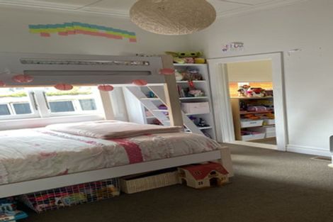 Photo of property in 1/135 Onewa Road, Northcote, Auckland, 0627