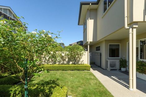 Photo of property in 5 Edgecumbe Road, Tauranga, 3110