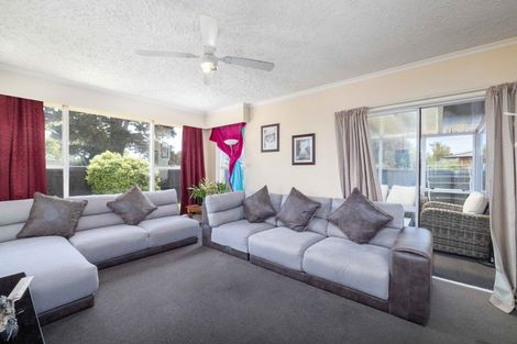 Photo of property in 4 Woodlands Place, Aranui, Christchurch, 8061