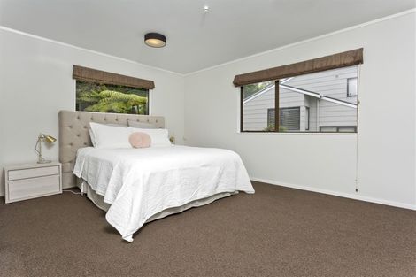 Photo of property in 3/82 Parr Terrace, Castor Bay, Auckland, 0620