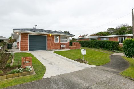 Photo of property in 7 Goodson Place, Hawera, 4610