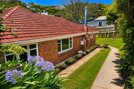 Photo of property in 5 Omar Street, Khandallah, Wellington, 6035