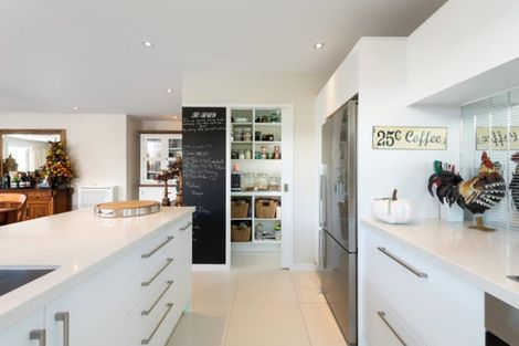 Photo of property in 17 Aubrey Way, Brookfield, Tauranga, 3110