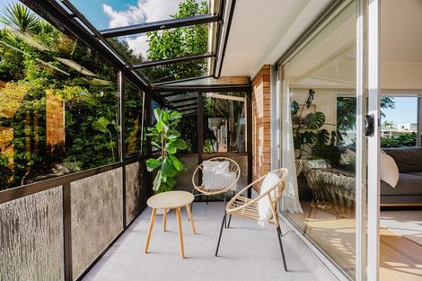 Photo of property in 2/14 Rowan Terrace, Te Atatu South, Auckland, 0610