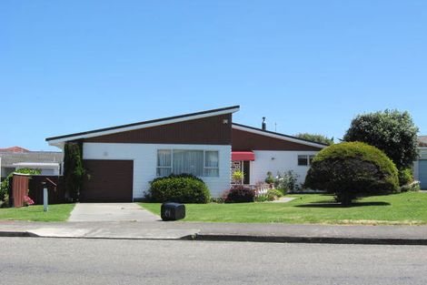 Photo of property in 8 Tireti Road, Titahi Bay, Porirua, 5022