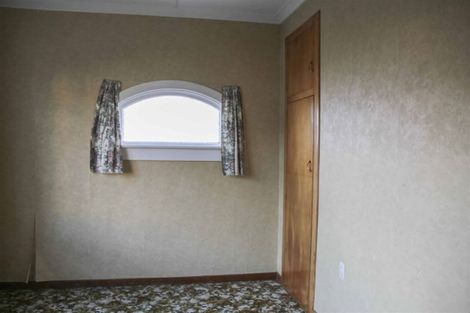 Photo of property in 12 Grove Burn Road, Tuatapere, 9620