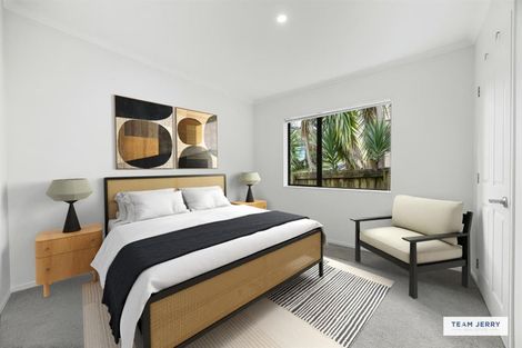 Photo of property in 28 Fairchild Avenue, Goodwood Heights, Auckland, 2105