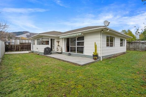 Photo of property in 2/14 Bledisloe Avenue, Stoke, Nelson, 7011