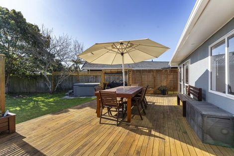 Photo of property in 57 Weggery Drive, Waikanae Beach, Waikanae, 5036