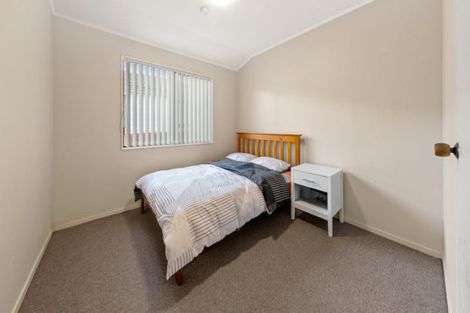 Photo of property in 2/24 Norrie Smith Avenue, Flat Bush, Auckland, 2023