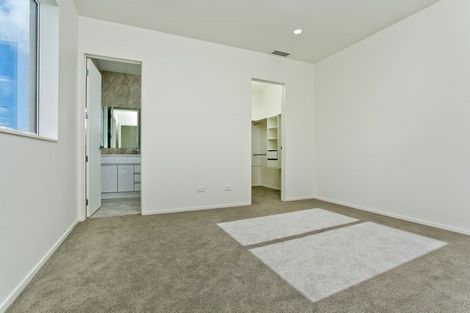 Photo of property in 94 Pohutukawa Parade, Riverhead, 0820